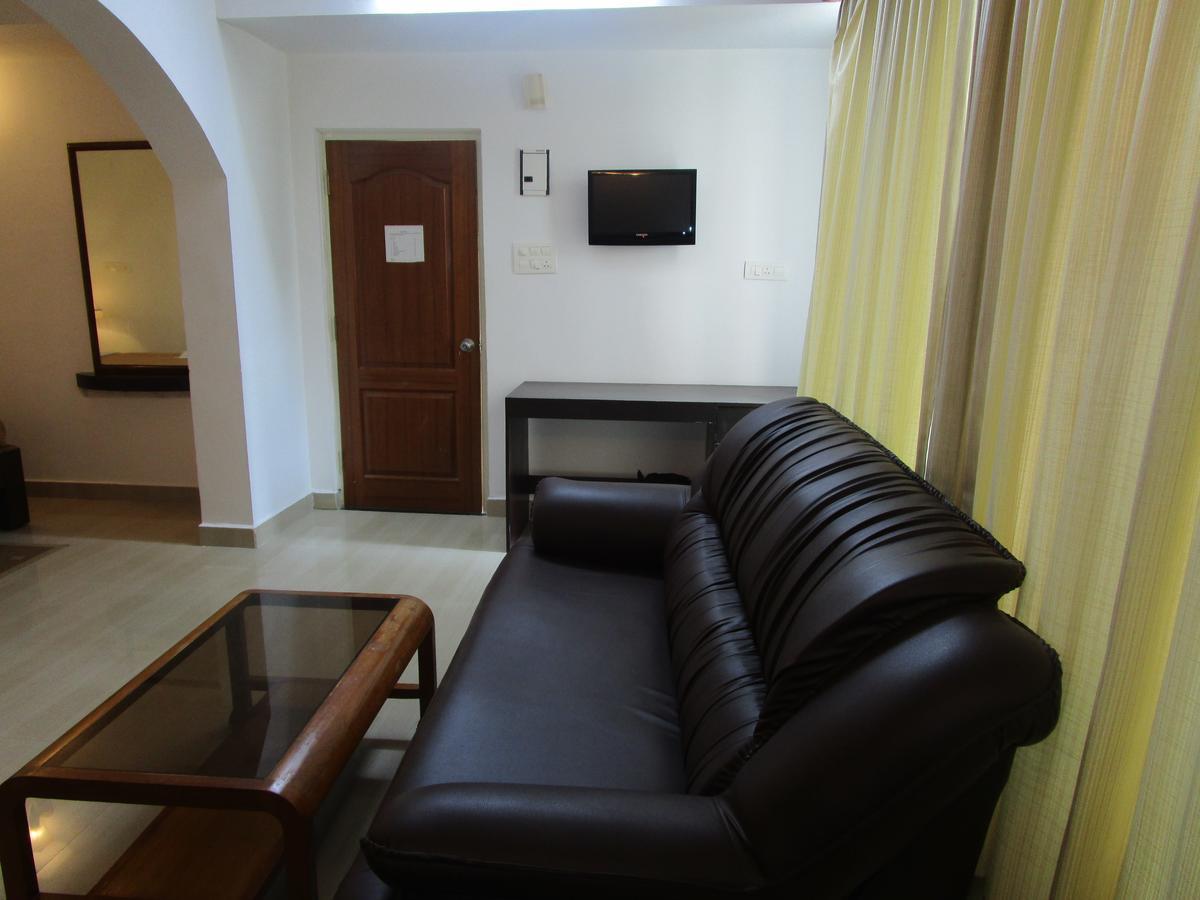 Aum Hotel Puttaparthi Exterior photo