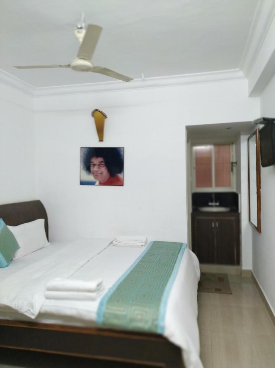 Aum Hotel Puttaparthi Exterior photo